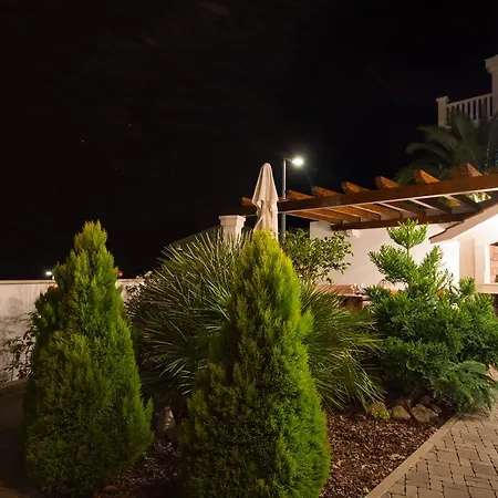 Apartament Wisibada *